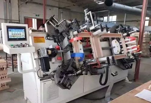 生產(chǎn)優(yōu)質(zhì)木門,一臺燦高高頻精密組框機少不了